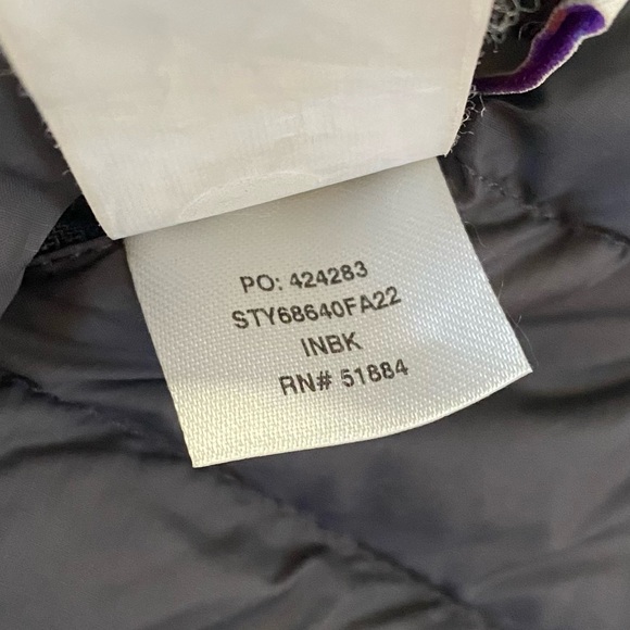 Patagonia | Kids’ Reversible Down Sweater Hoody (XS 5-6) - Picture 7 of 10